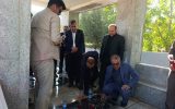غبارروبی وعطرافشانی گلزارمطهرشهدای سادات شهرستان چرام