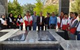 غبارروبی وعطرافشانی گلزارمطهرشهدای گمنام چرام به مناسبت هفته دولت